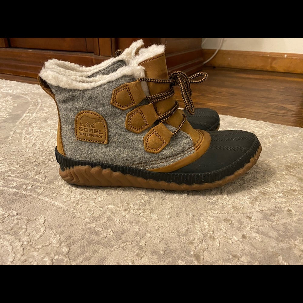 Sorel
Women's Out N About Plus Booties